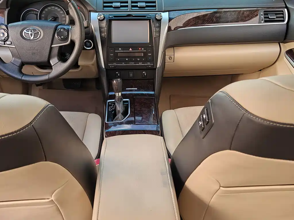 Toyota Camry — миниатюра 22
