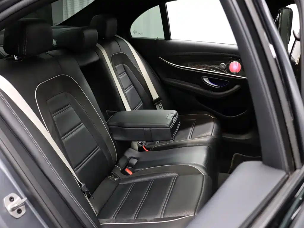 Mercedes-Benz E-Class AMG — миниатюра 24