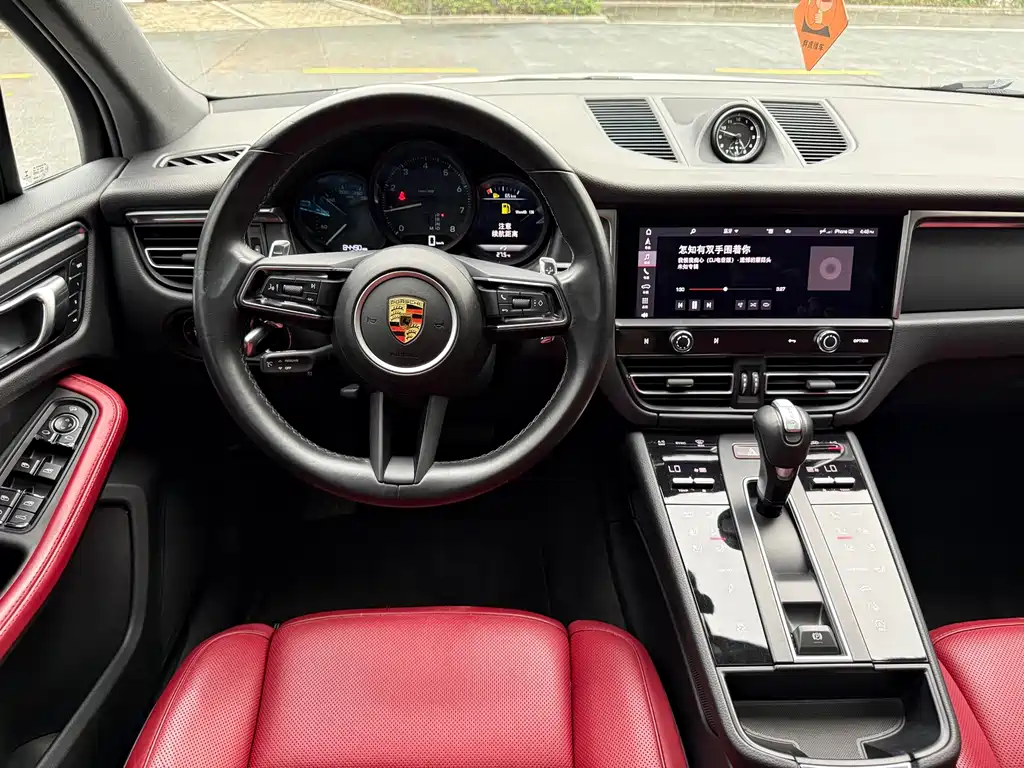 Porsche Macan — миниатюра 13