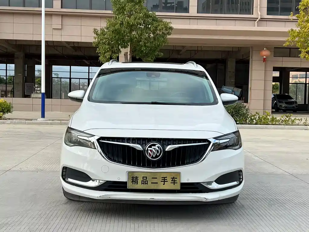 BUICK GL6