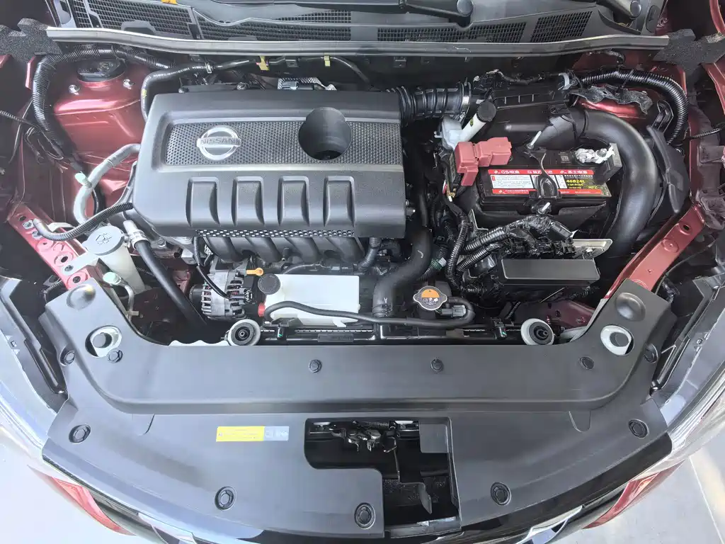 Nissan Tiida — миниатюра 18