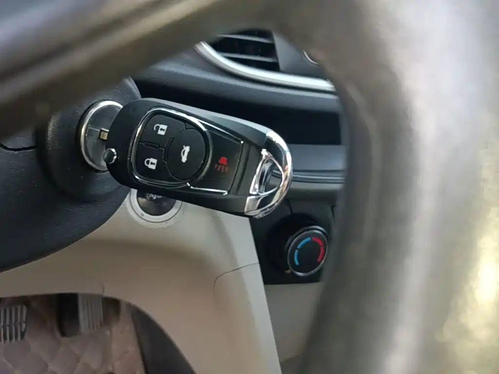 Buick Excelle — миниатюра 9