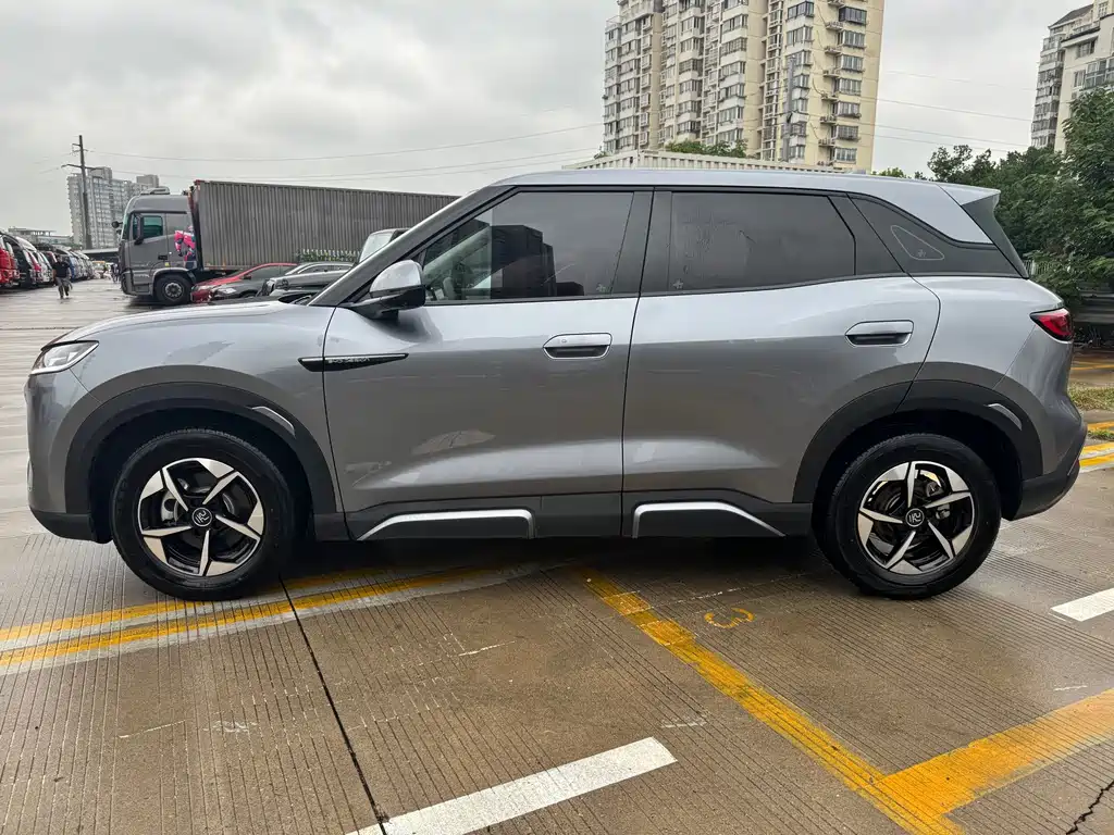 BYD Yuan UP — миниатюра 3