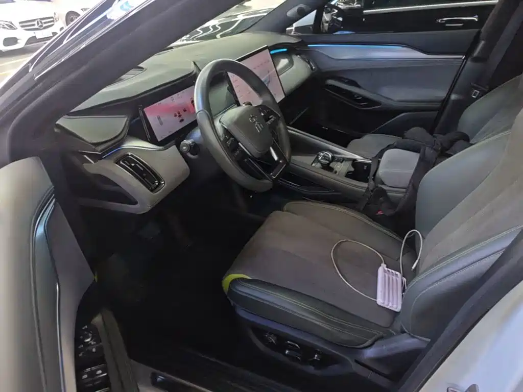 BYD L EV — миниатюра 15