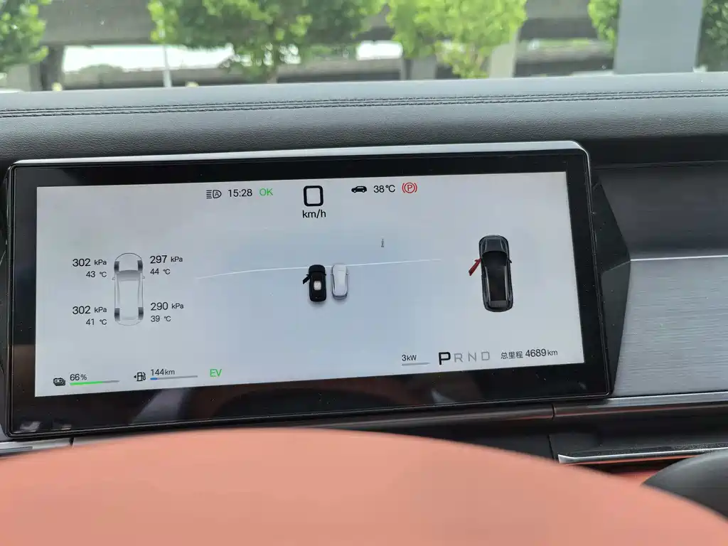BYD Tang L L 2025 DM 175KM