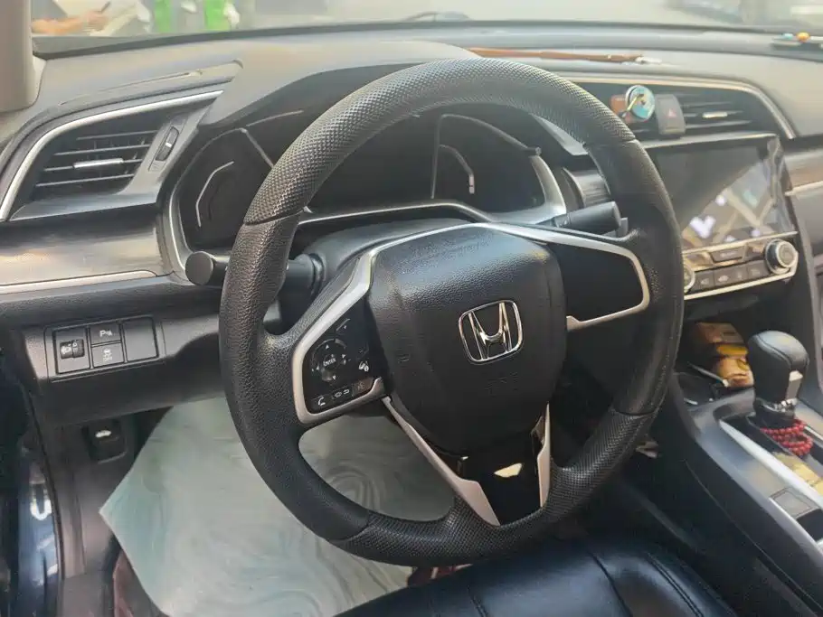 Honda Civic — миниатюра 15