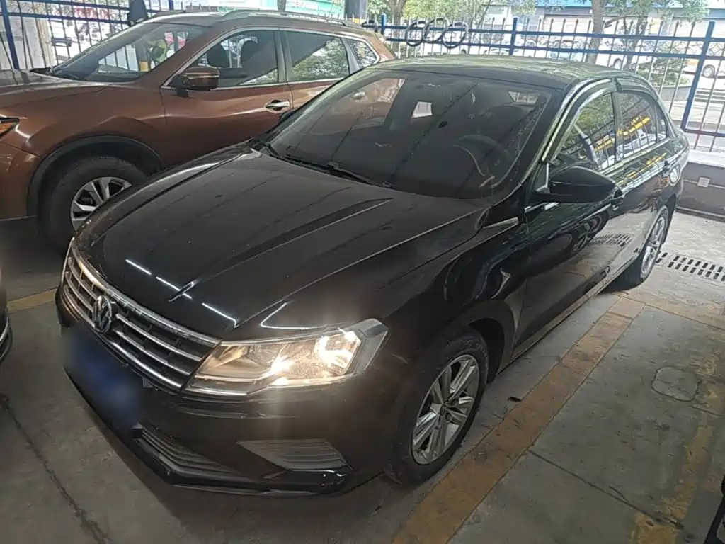 Volkswagen Jetta — миниатюра 2