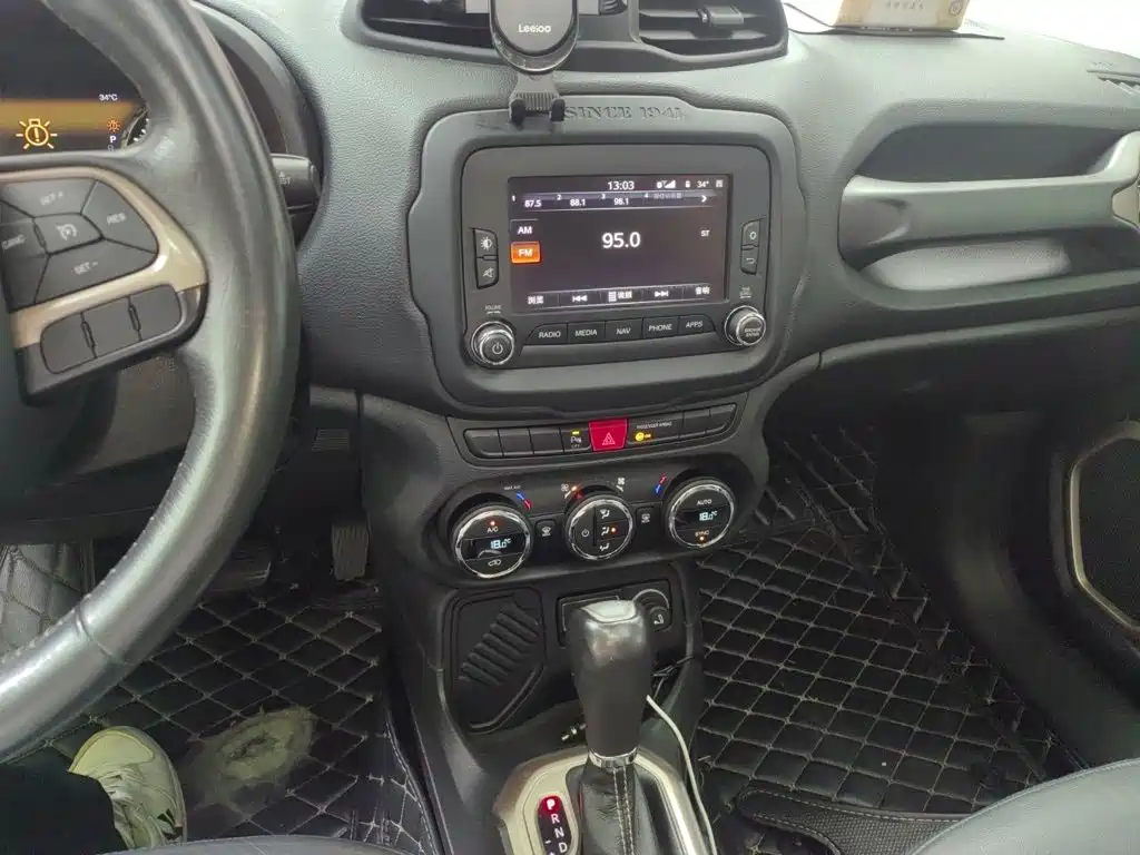 Jeep Renegade — миниатюра 9