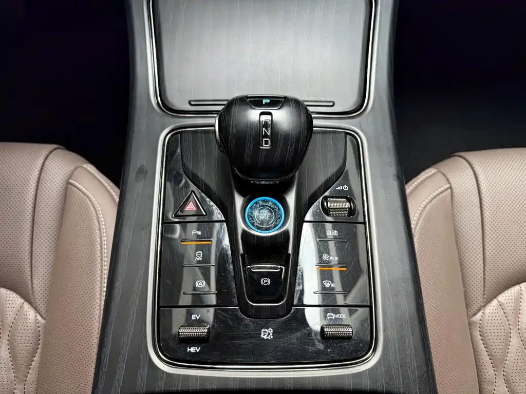 BYD Han — миниатюра 15