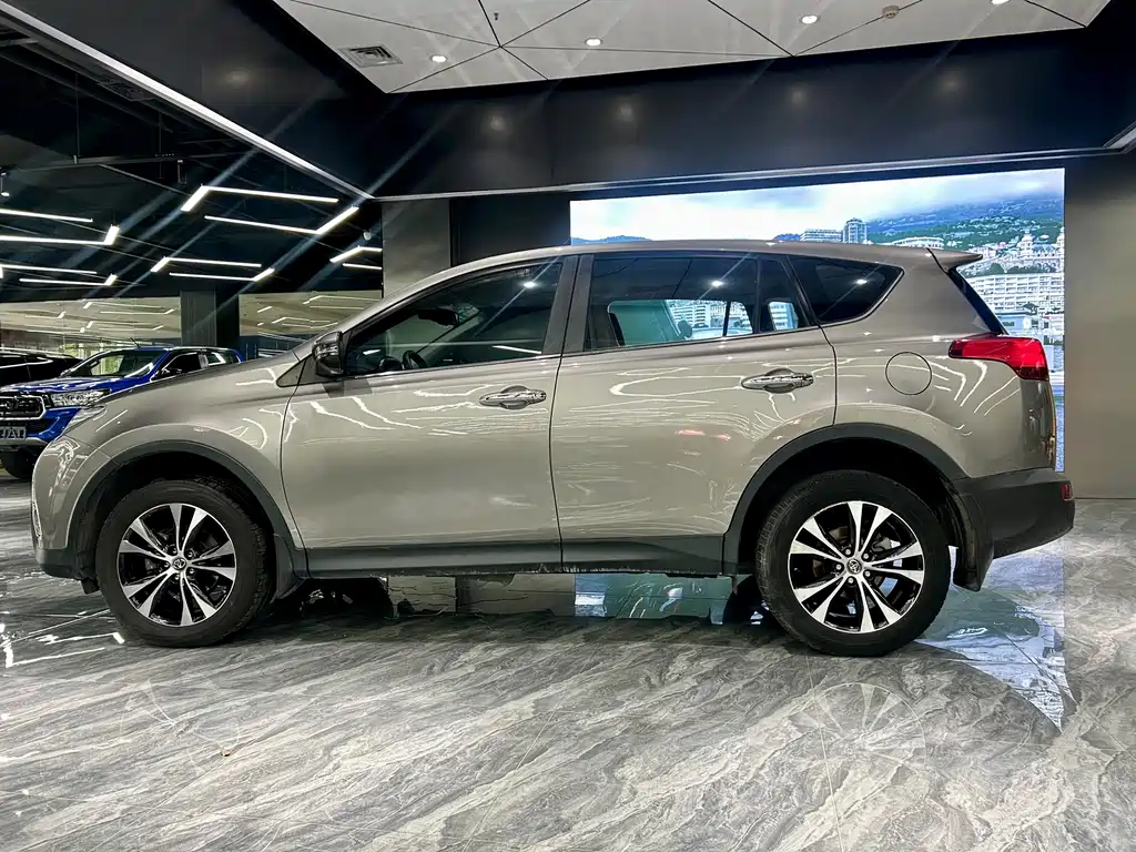 Toyota RAV4 2.5L Auto 4WD Elite Edition, фото 8