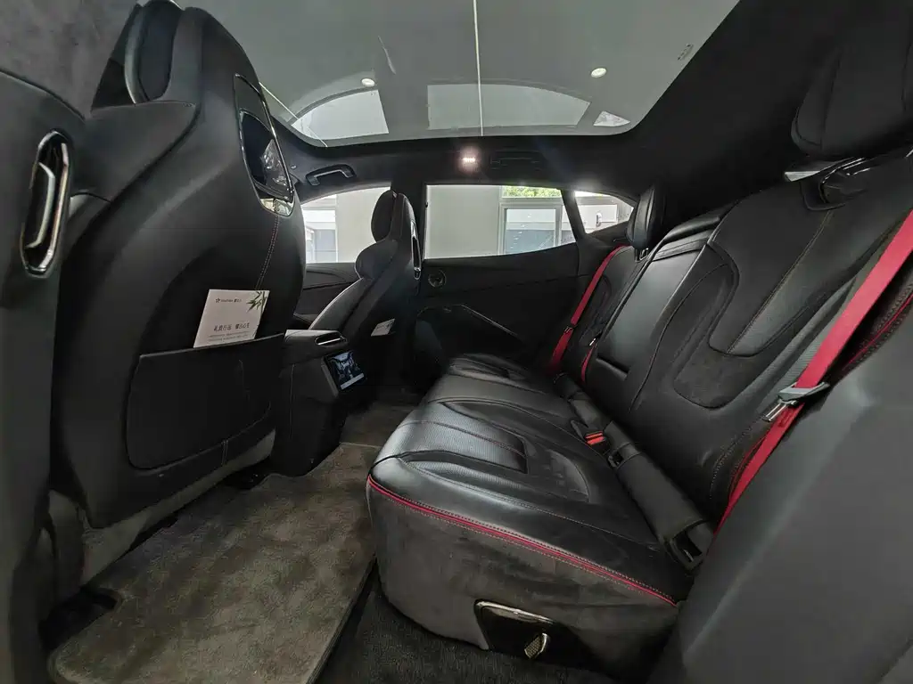 LOTUS SPORTS CAR ELETRE