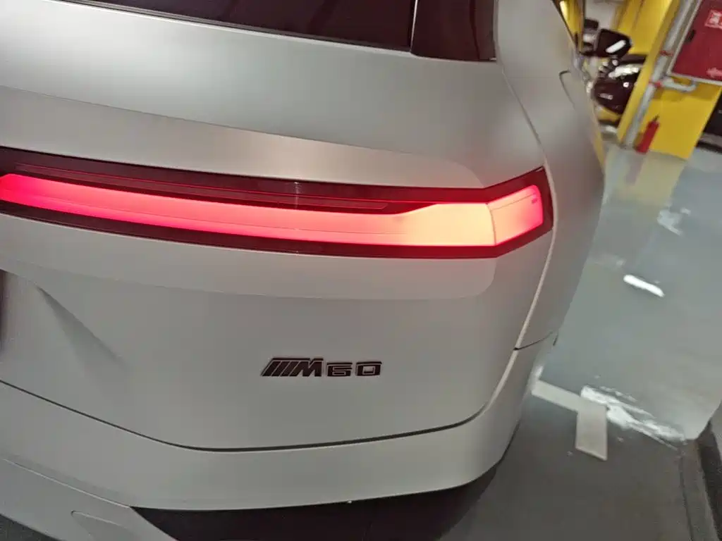 BMW iX — миниатюра 8