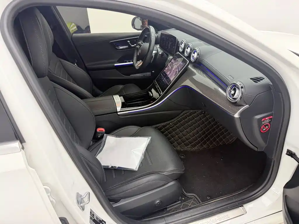 Mercedes-Benz C-Class — миниатюра 4