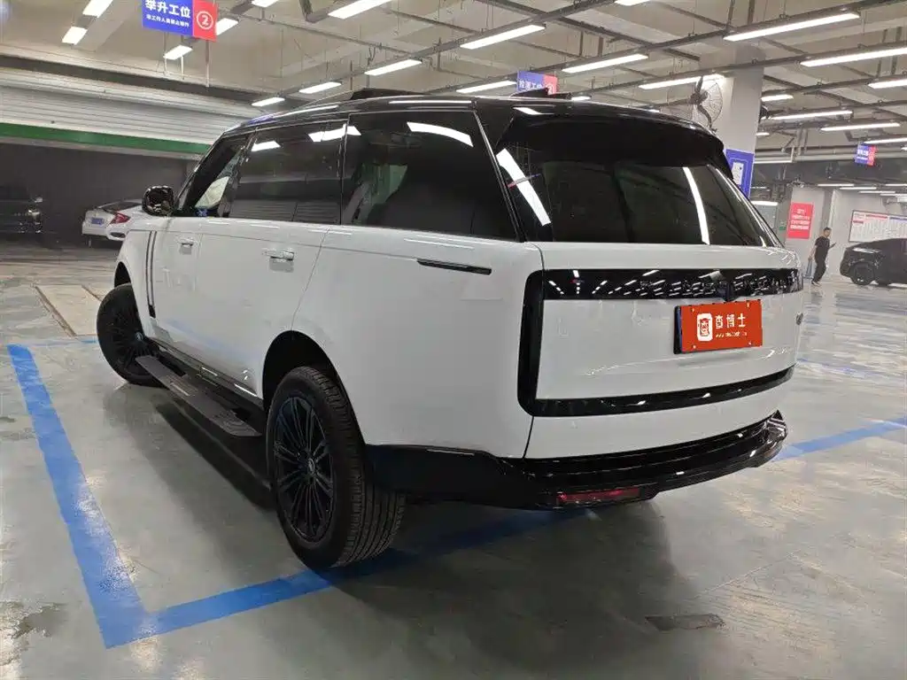 Land Rover Range Rover 2025 3.0 L6 400PS Long Wheelbase