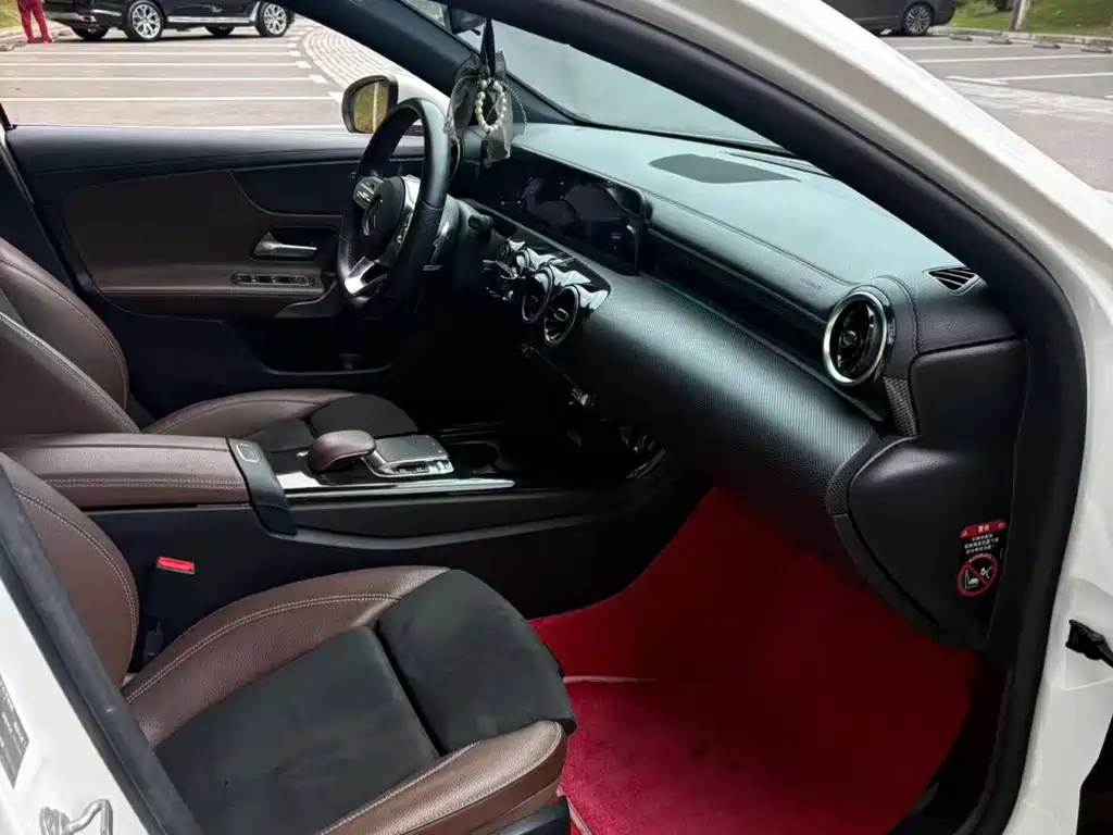 Mercedes-Benz A-Class — миниатюра 9