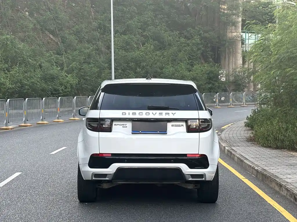 Land Rover Discovery Sport — миниатюра 22