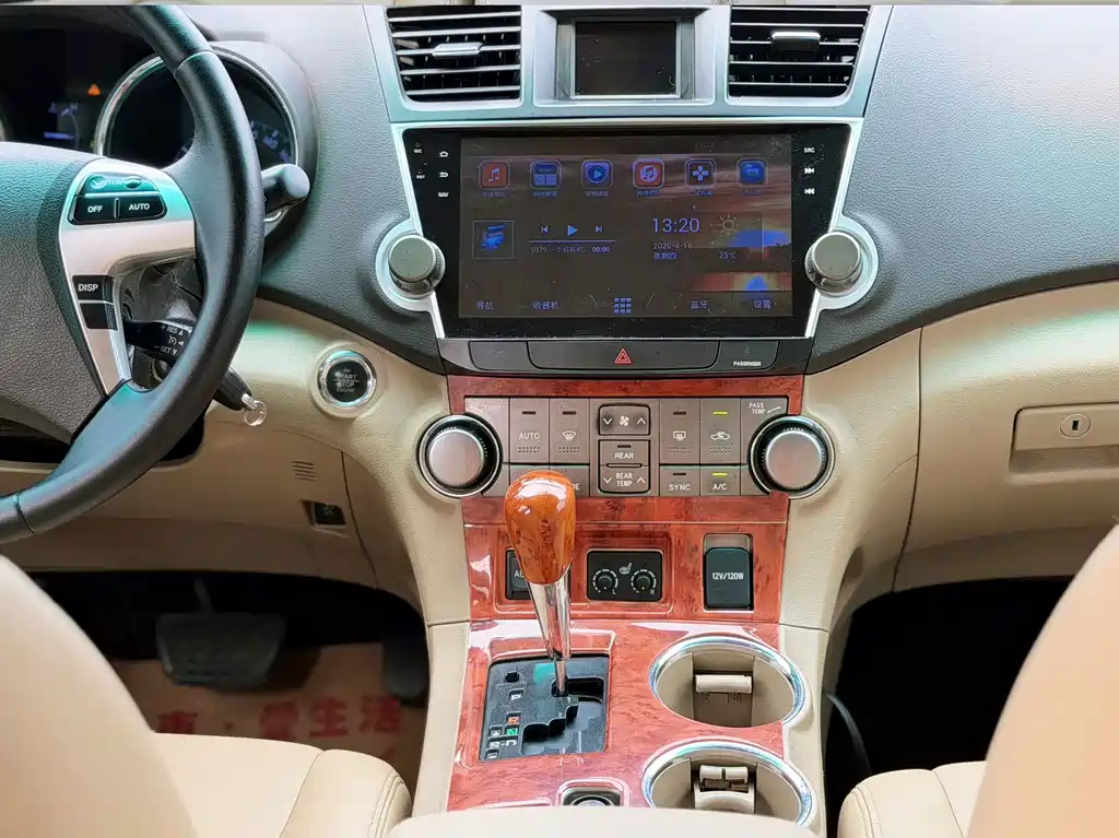 Toyota Highlander — миниатюра 16