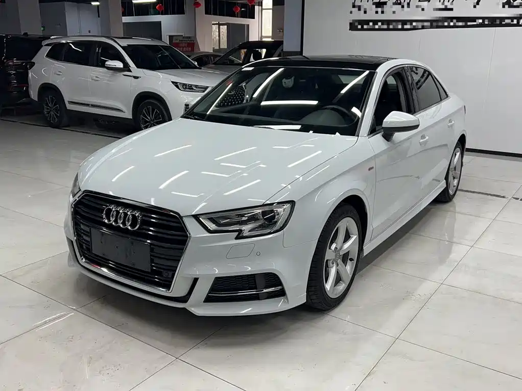 Audi A3 2017 Limousine 35 TFSI Fashion