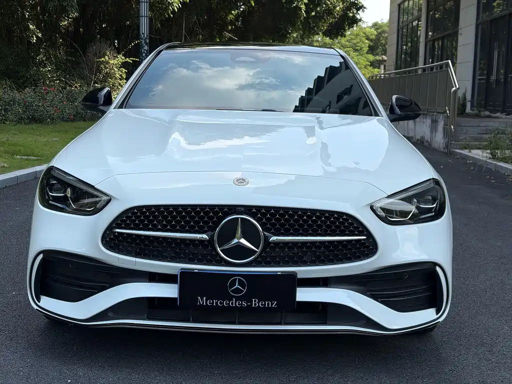 Mercedes-Benz C-Class — миниатюра 2