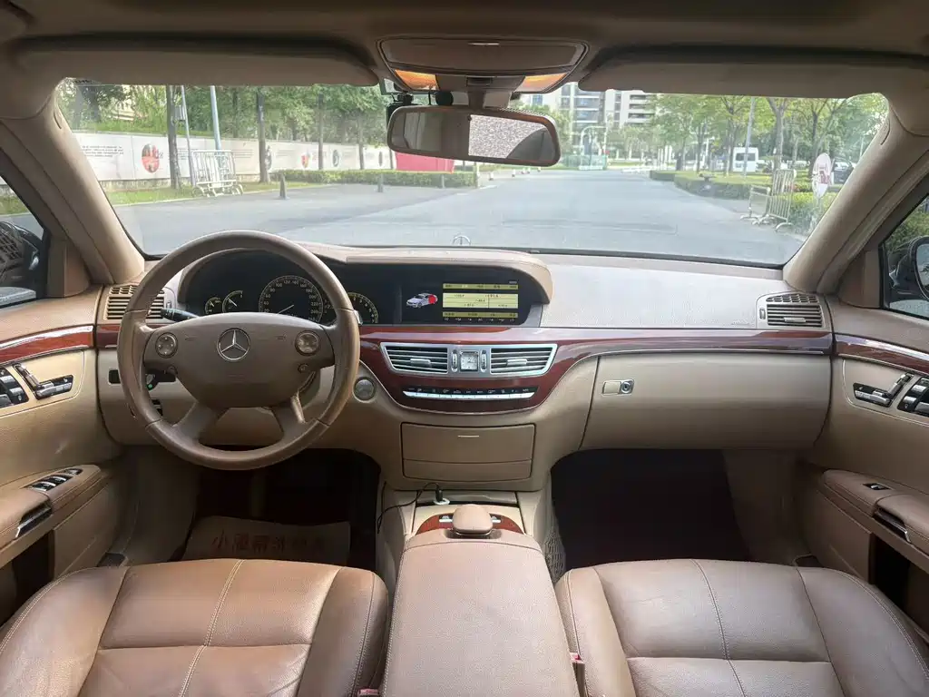 Mercedes-Benz S-Class — миниатюра 9