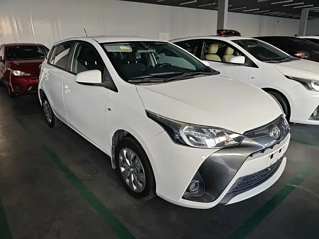Toyota Yaris L — миниатюра 4