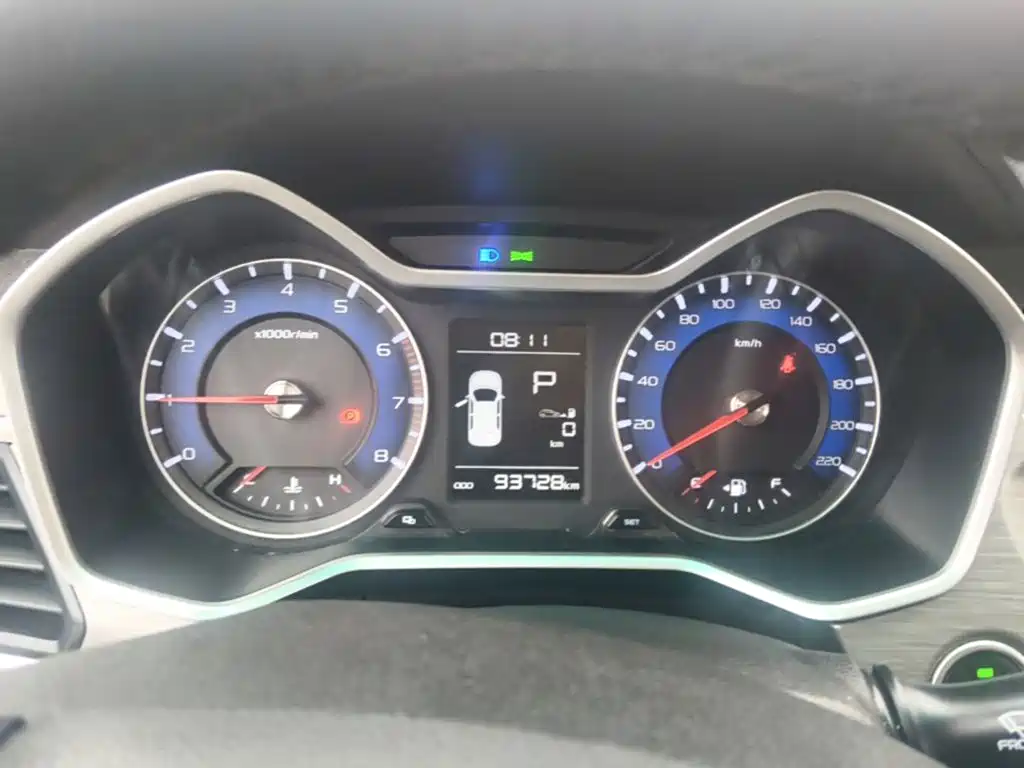 Geely Vision X3 — миниатюра 12