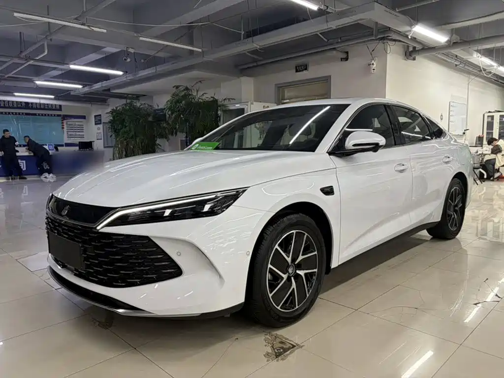 BYD Qin L L 2025 DM-i Smart Drive 120KM Lead
