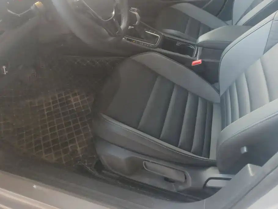 Volkswagen Sagitar — миниатюра 9