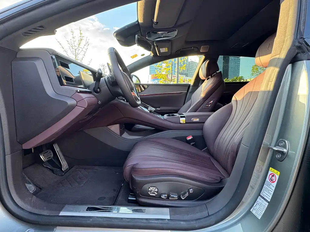 Denza Denza Z9GT — миниатюра 4