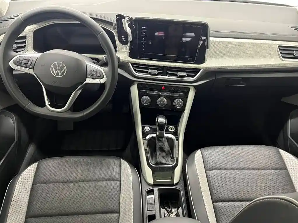 Volkswagen T-Roc — миниатюра 15
