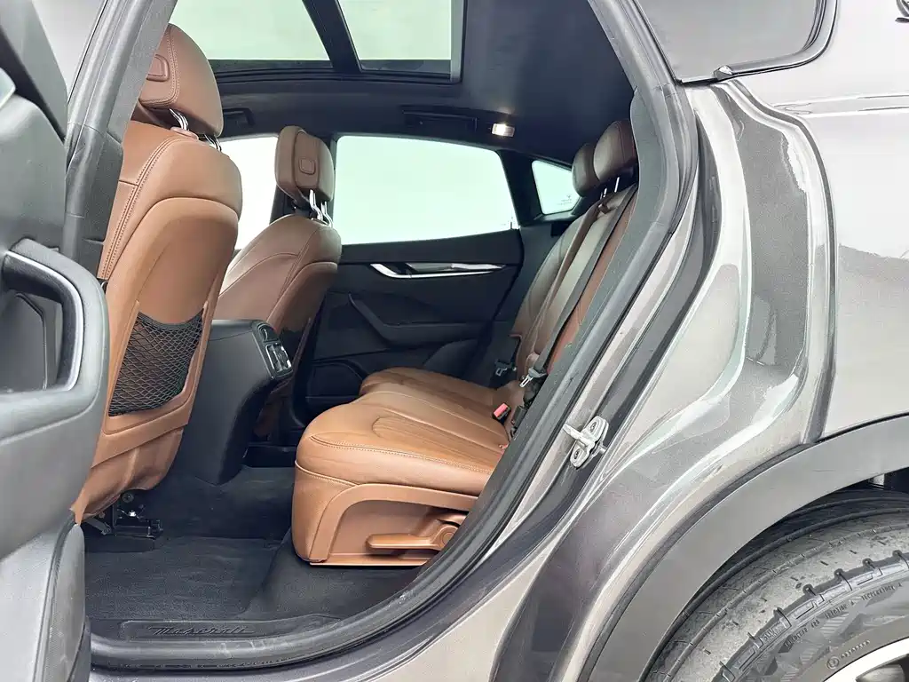 Maserati Levante — миниатюра 3