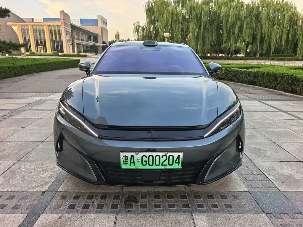 BYD Han L