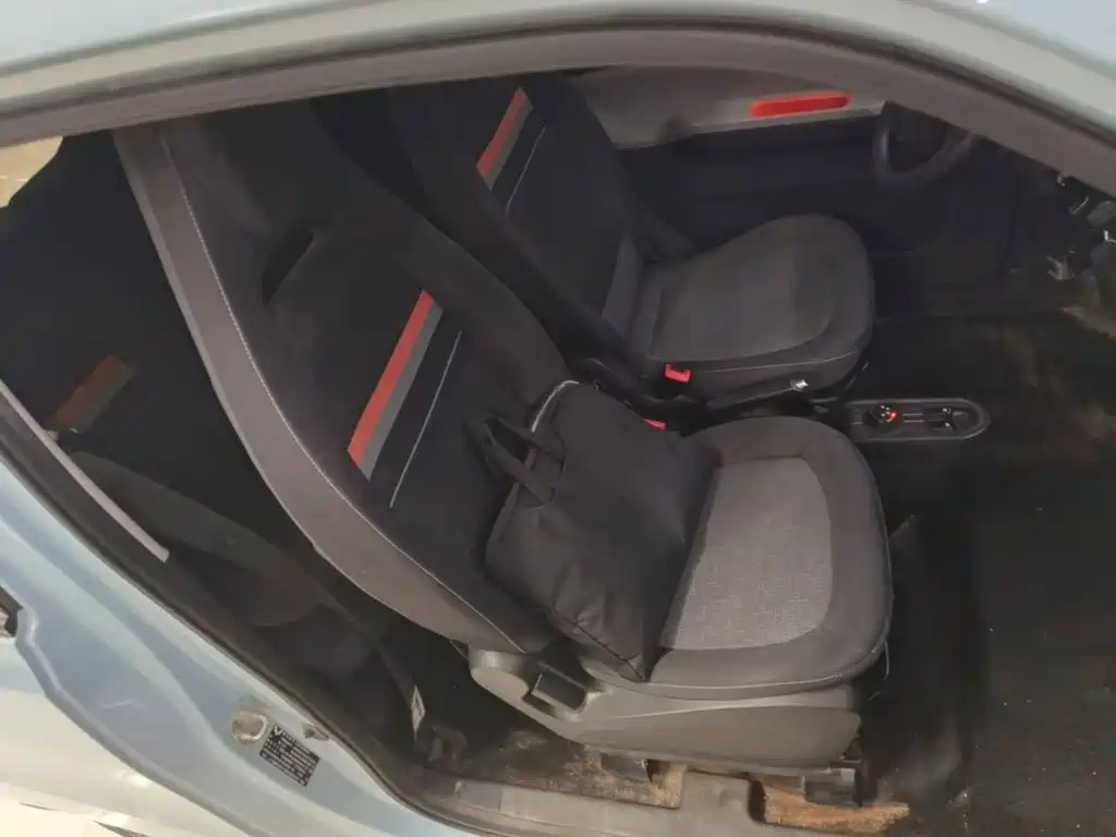Wuling MINIEV — миниатюра 25