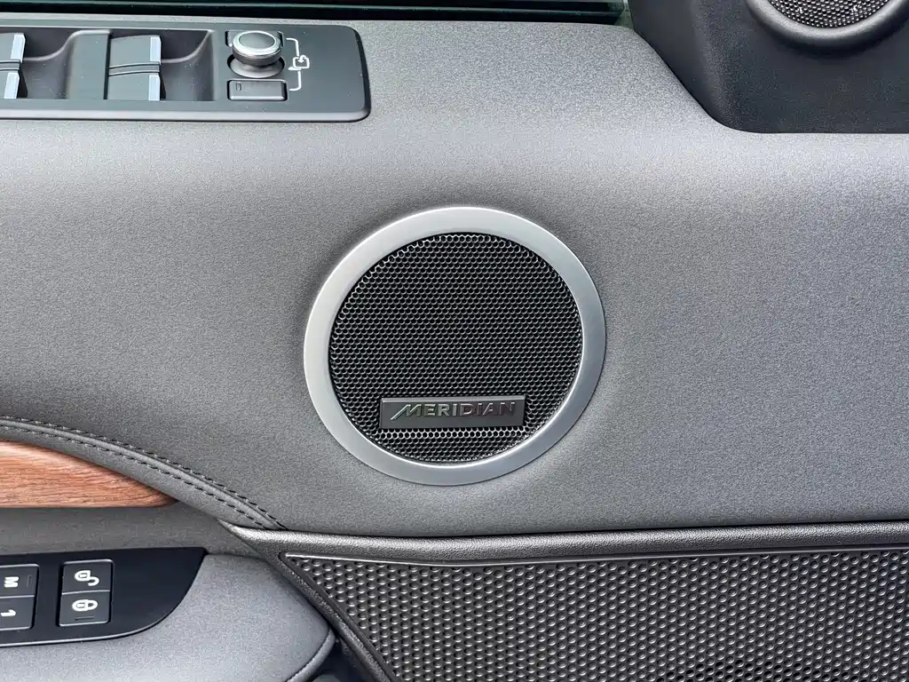 Land Rover Discovery — миниатюра 23