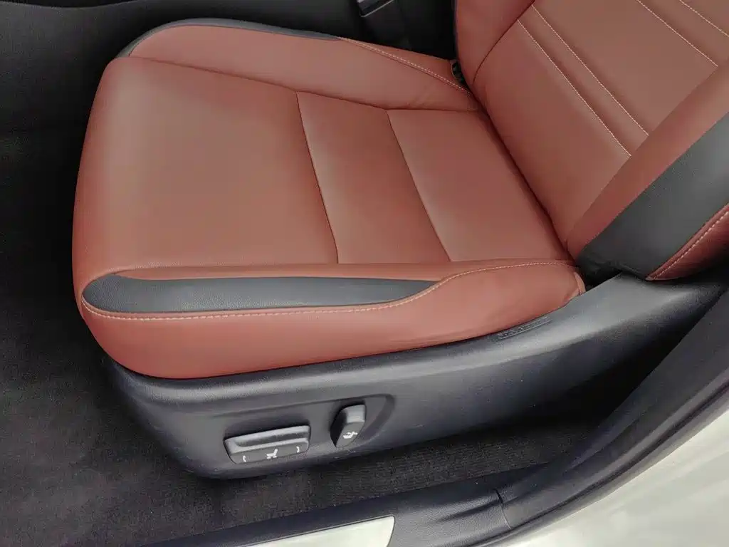 Lexus NX — миниатюра 20