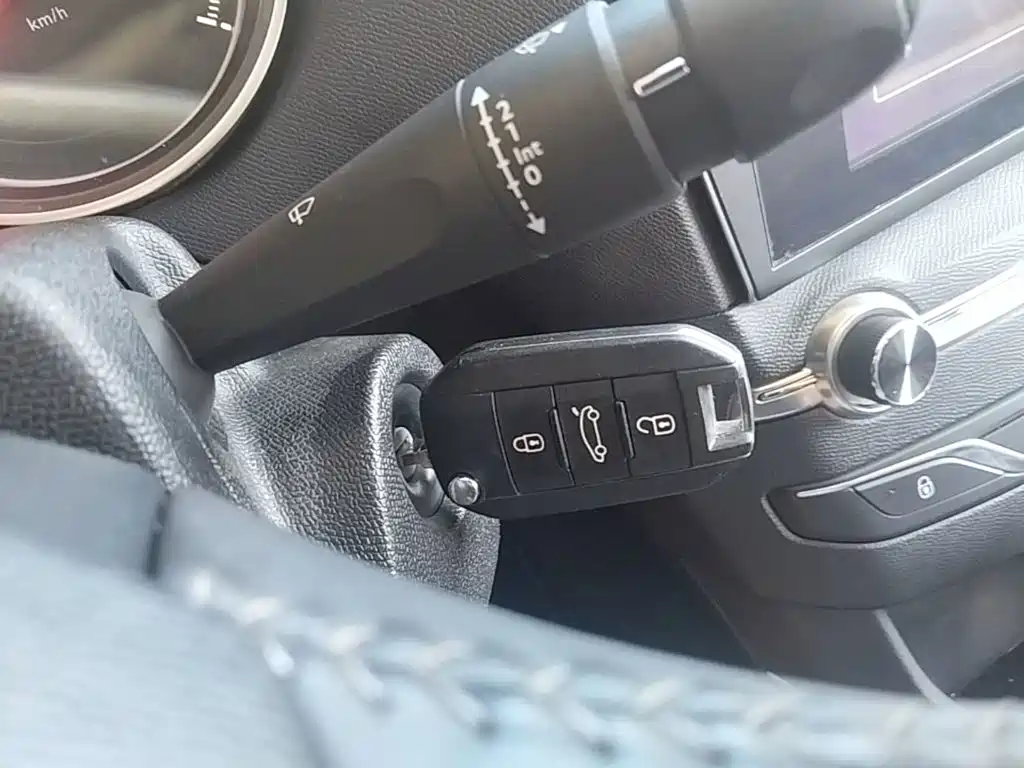 Peugeot 408 — миниатюра 9