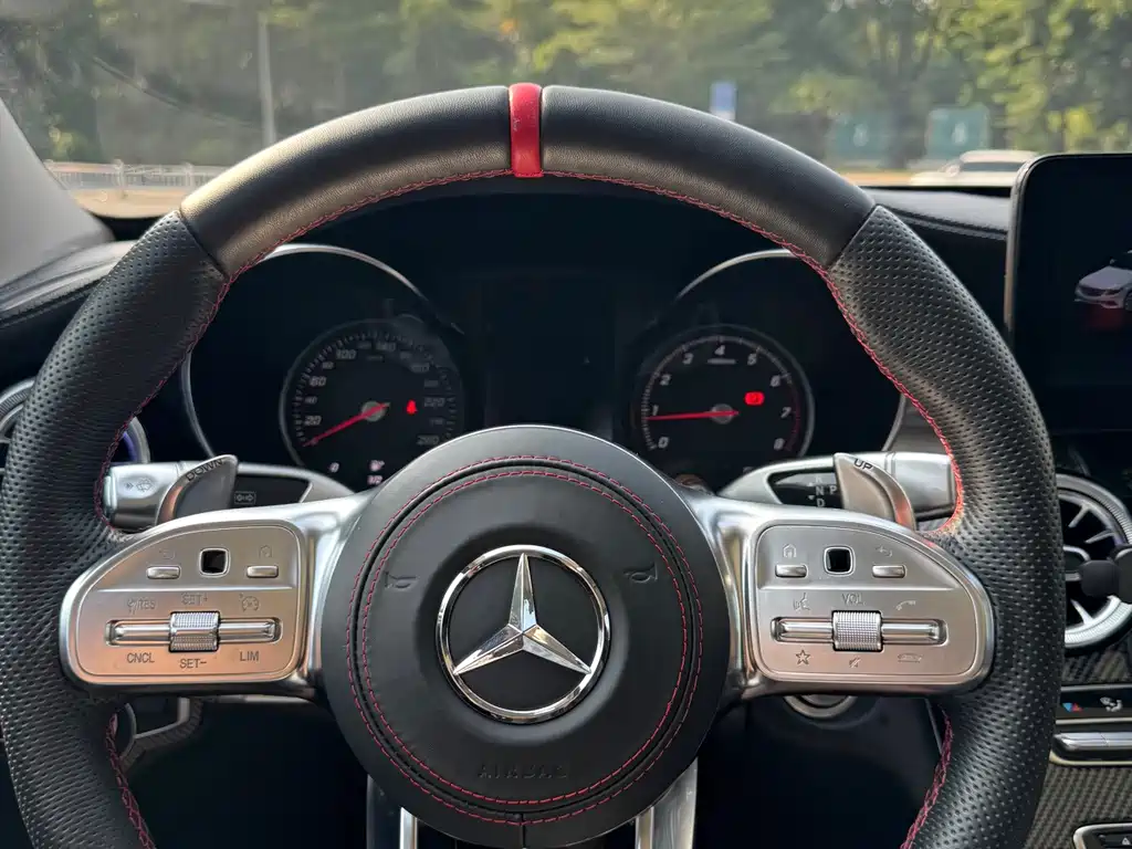 Mercedes-Benz C-Class — миниатюра 10