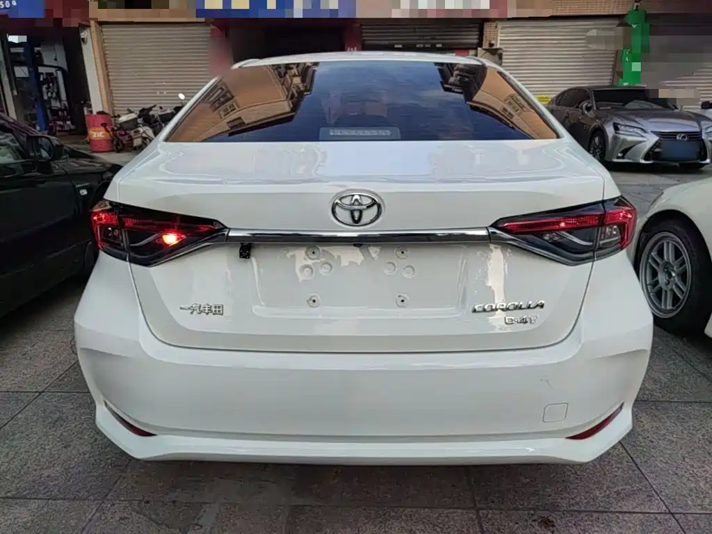 Toyota Corolla — миниатюра 6