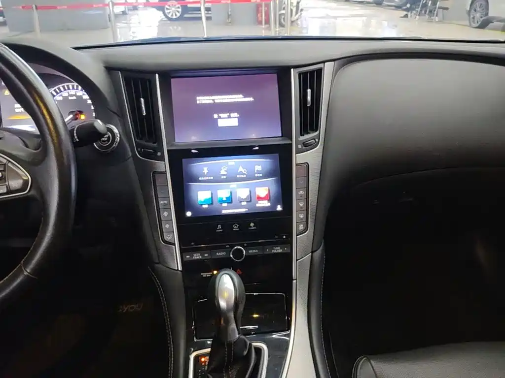 Infiniti Q50L — миниатюра 13