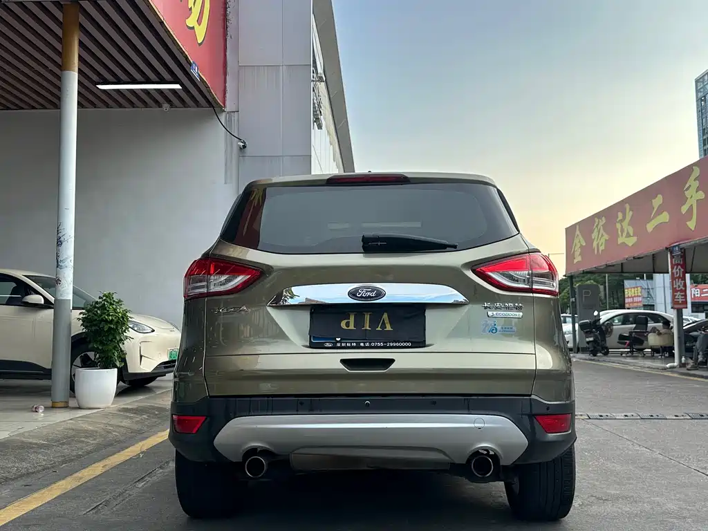 Ford Kuga — миниатюра 8