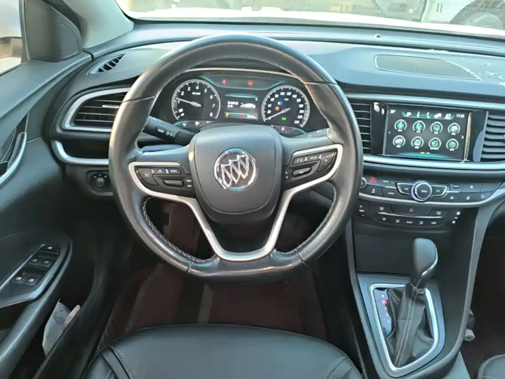 Buick Excelle — миниатюра 11