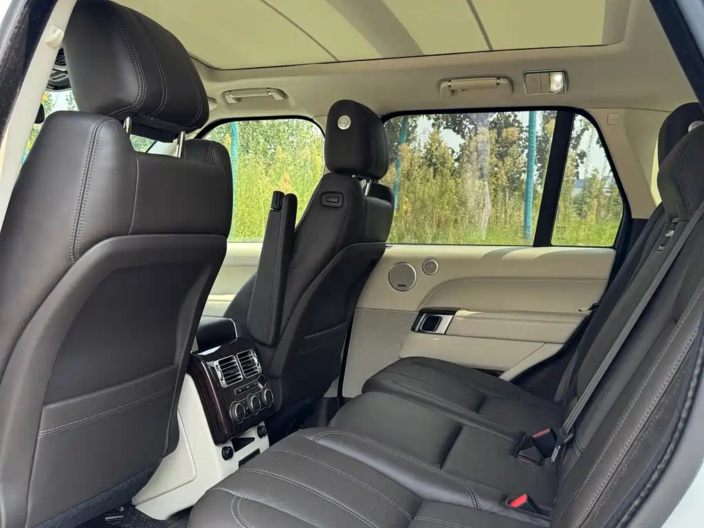 Land Rover Range Rover — миниатюра 10