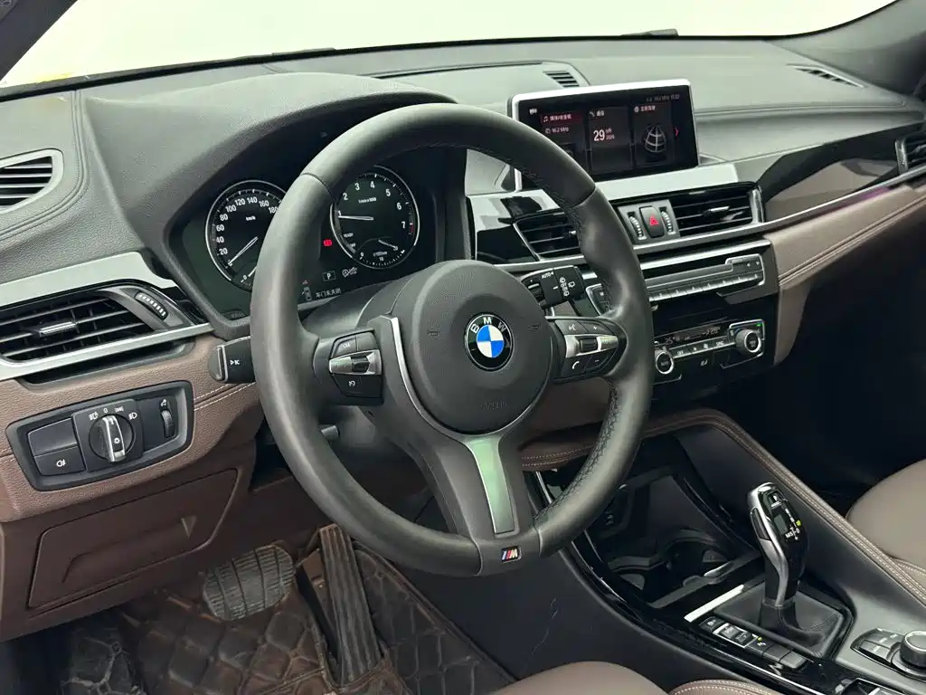 BMW X2 — миниатюра 10