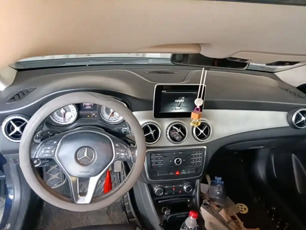 Mercedes-Benz GLA — миниатюра 10