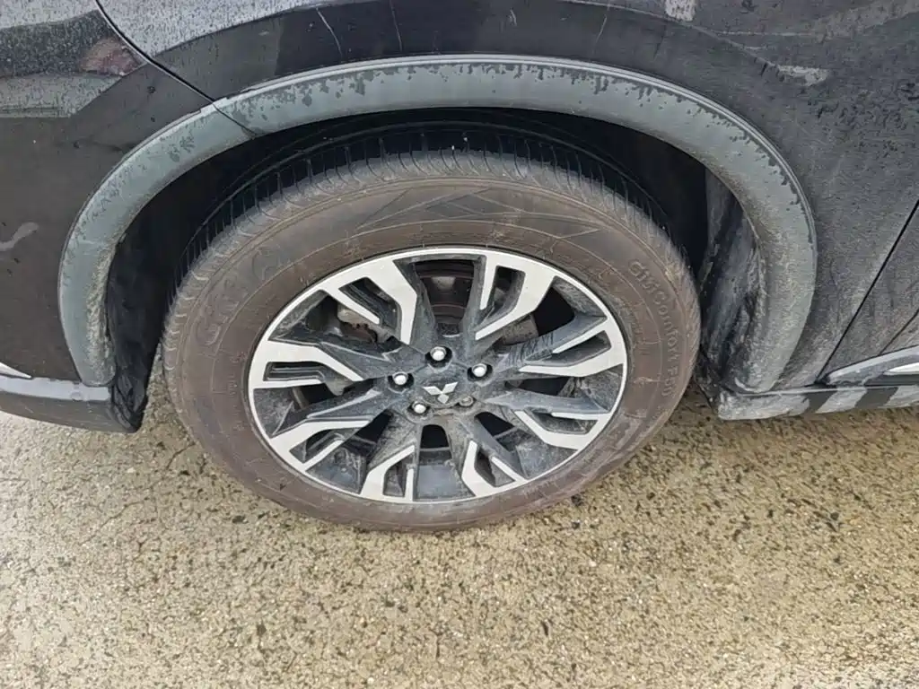 Mitsubishi Outlander — миниатюра 23
