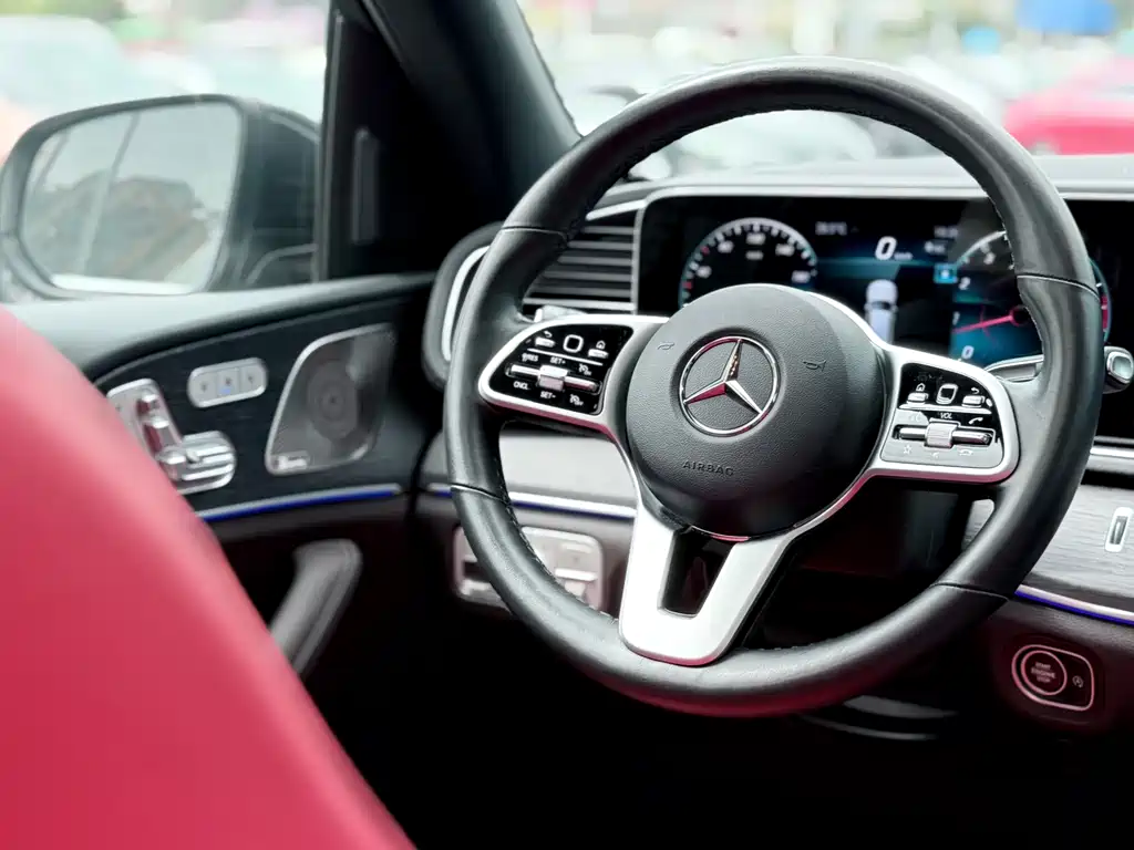 Mercedes-Benz GLS — миниатюра 14