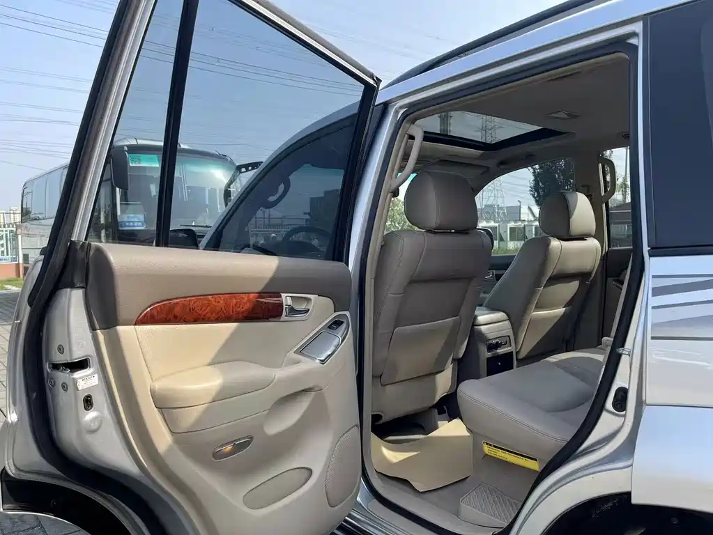 Toyota Prado — миниатюра 12