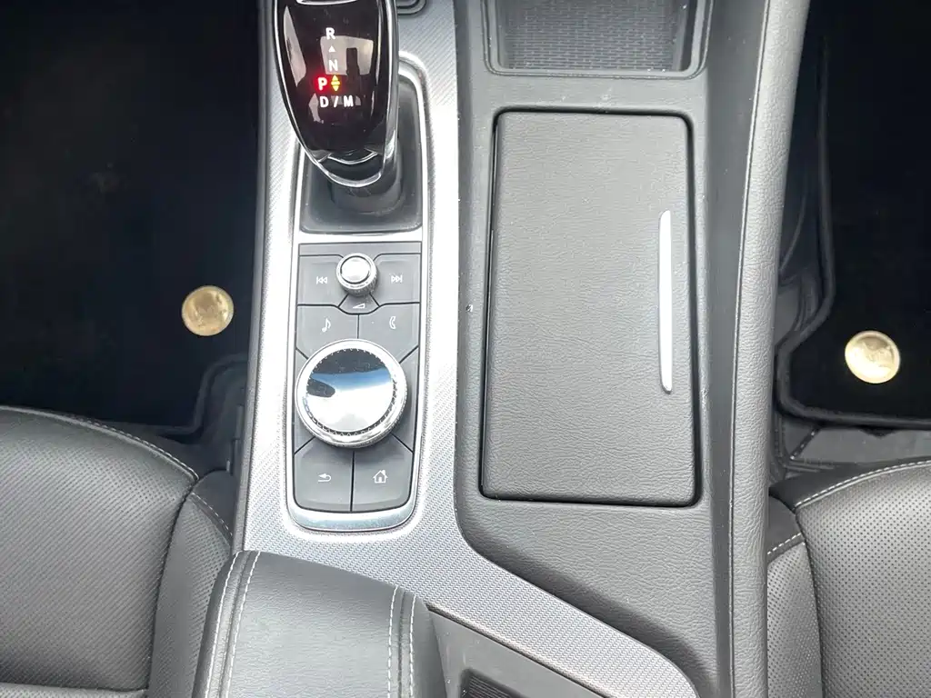 Cadillac CT5 — миниатюра 12