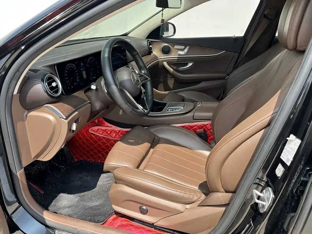Mercedes-Benz E-Class — миниатюра 6
