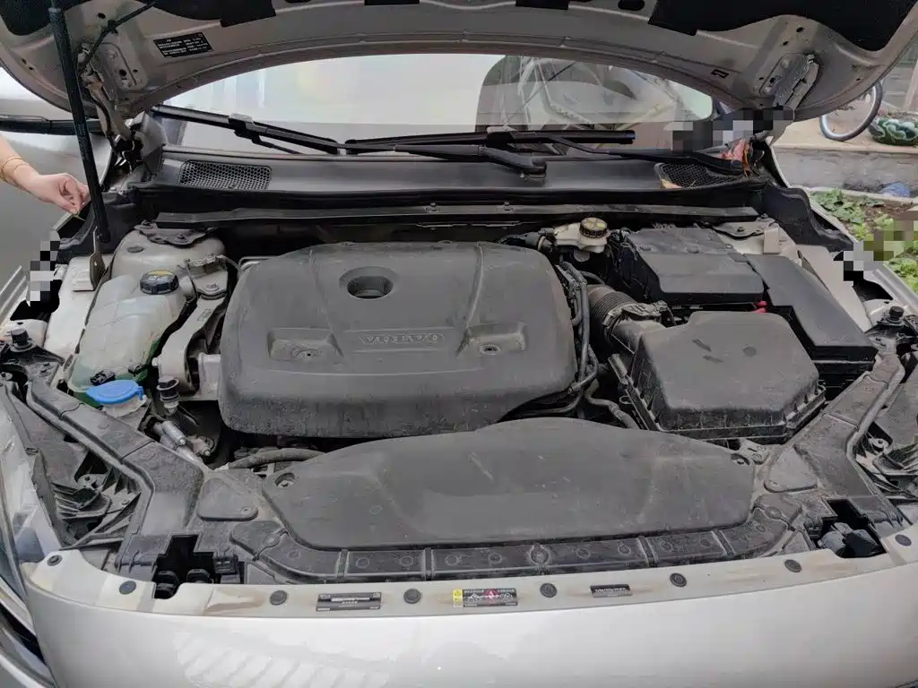 Volvo V40 — миниатюра 11
